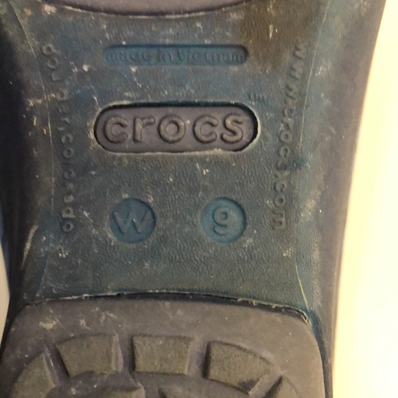 Fancy Croc shoes - Picture 7 of 7
